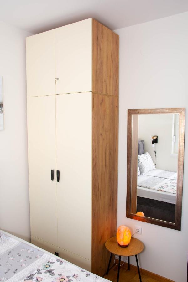 Laura Apartment Novi Sad Exterior photo